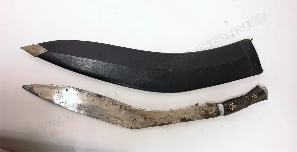 A large vintage Kukri knife Image 1++