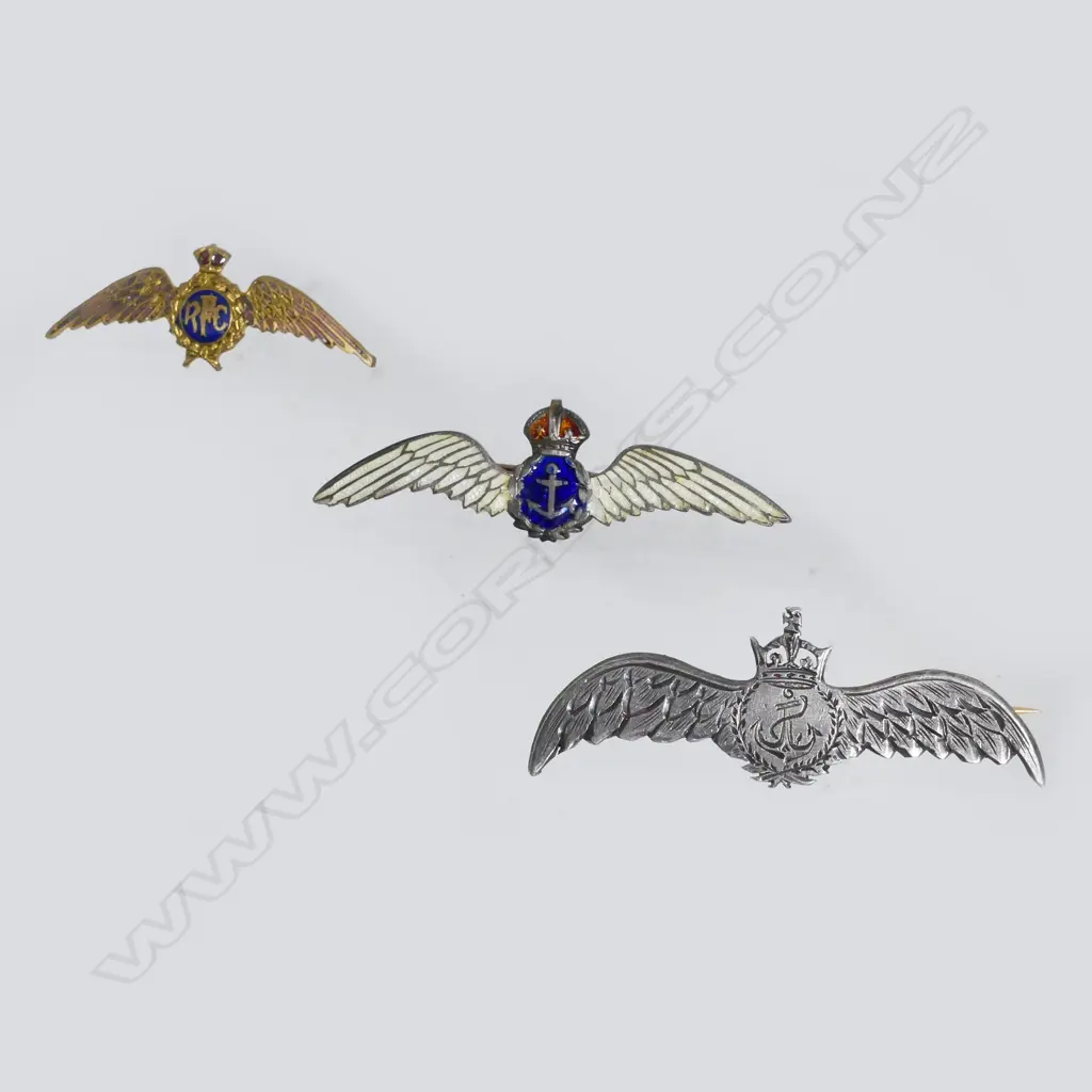 3 AIRFORCE SWEETHEART BADGES Image 1++