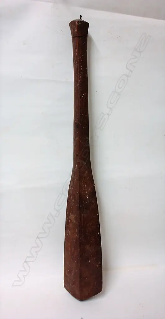 A 19thC Samoan hand club Image 1++