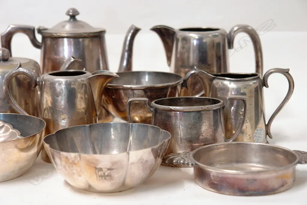 14 silver plate crested shipping line pieces Image 1++