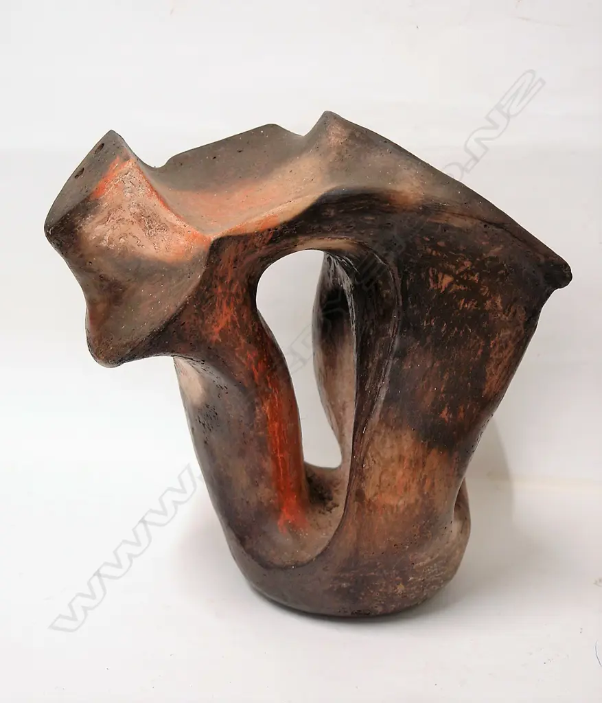 A N.Z. sculpture/potter unknown Image 1++