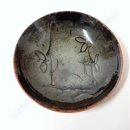 Len Castle blossom decorated bowl