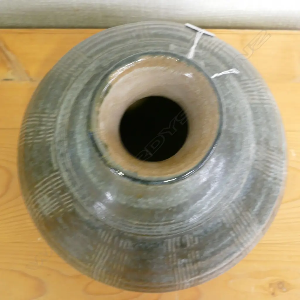 Mirek Smíšek vase Image 1++