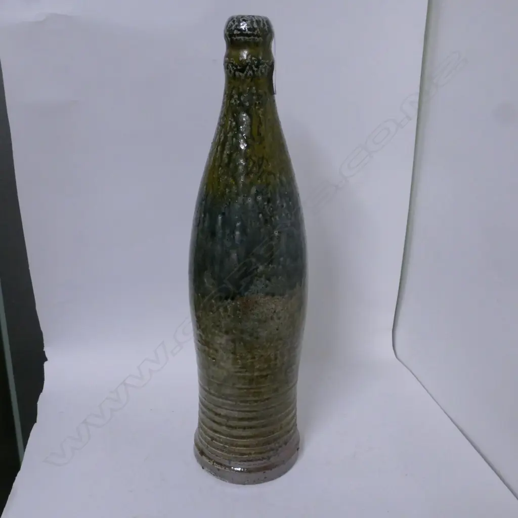 A Denis O'Connor tall salt glazed bottle Image 1++