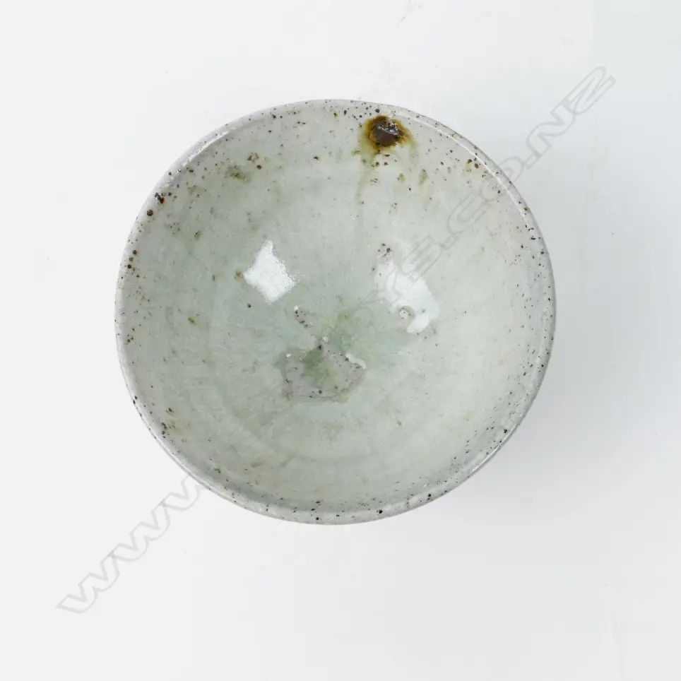 A Duncan Shearer pottery bowl Image 1++