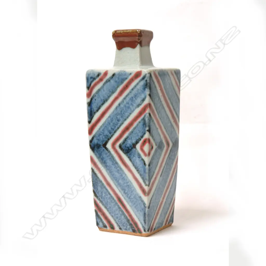 An attributed Kenkichi Tomimoto Japanese studio pottery bottle-form vase Image 1++