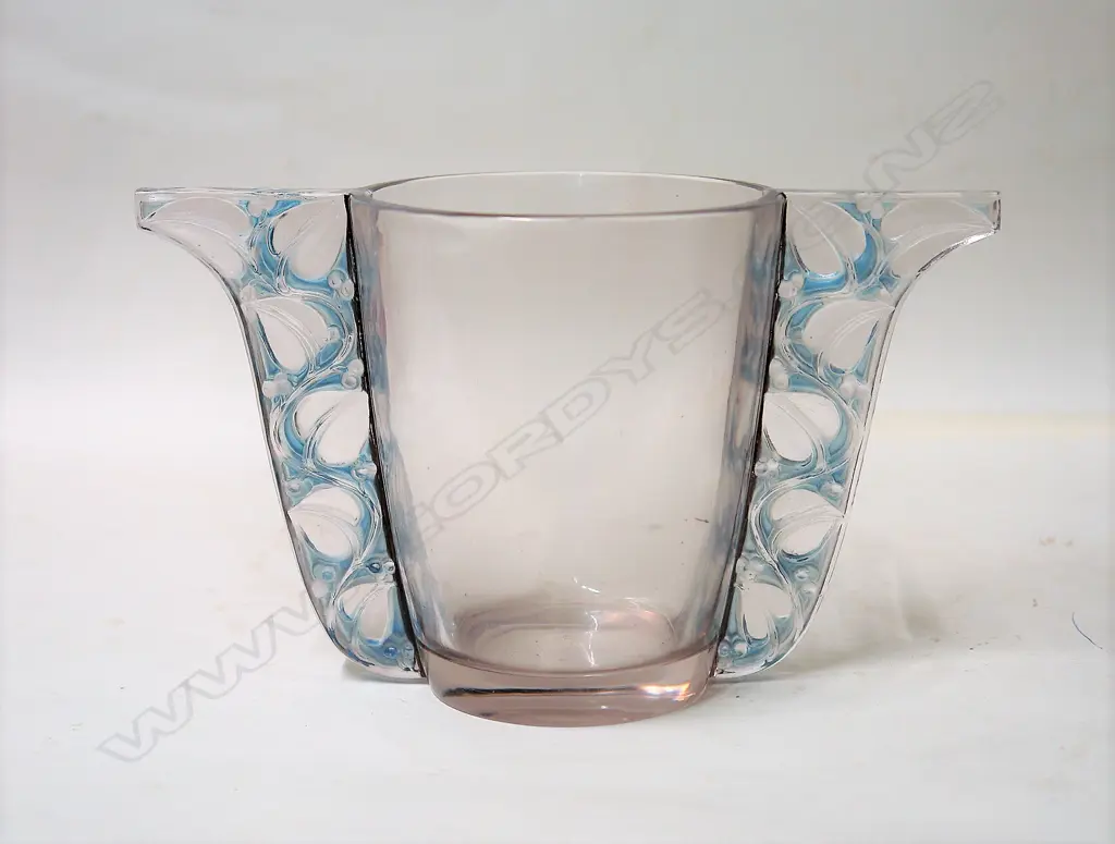 René Lalique 'Honfleur' vase Image 1++