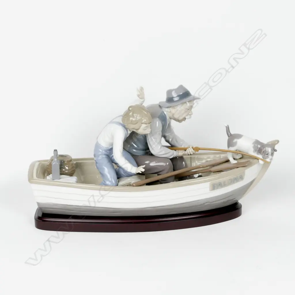 A large Lladro 'Fishing with Gramps' porcelain figure Image 1++