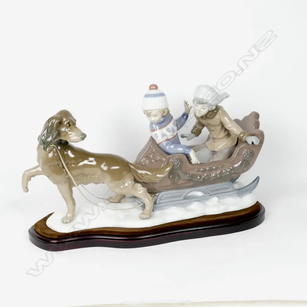 A large Lladro 'Sleigh Ride' porcelain figure group Image 1++
