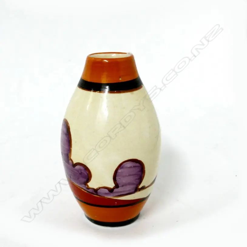 A small Clarice Cliff traveller's sample vase Image 1++