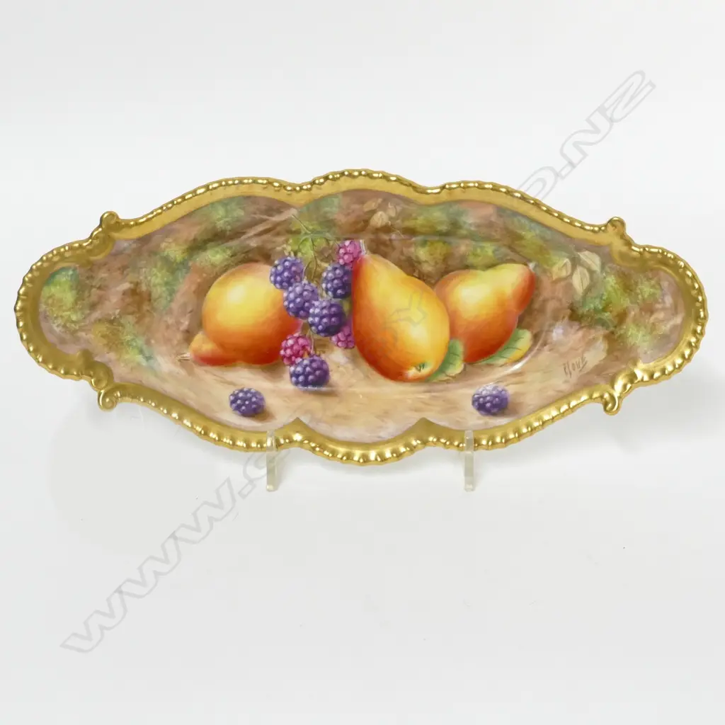 A Royal Worcester hand painted cabinet dish Image 1++