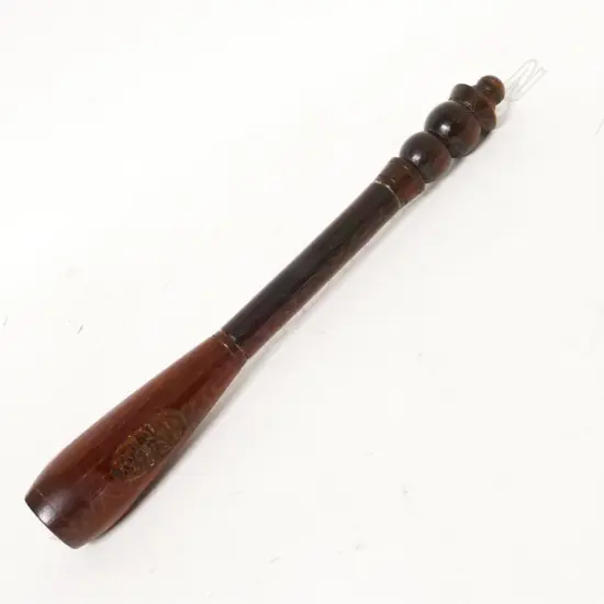 A horn chillum pipe