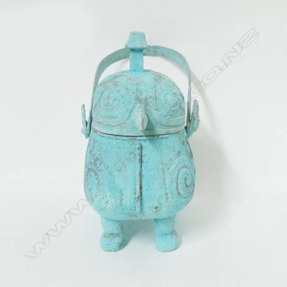 A Chinese bronze archaic style 'you' double owl wine vessel Image 1++