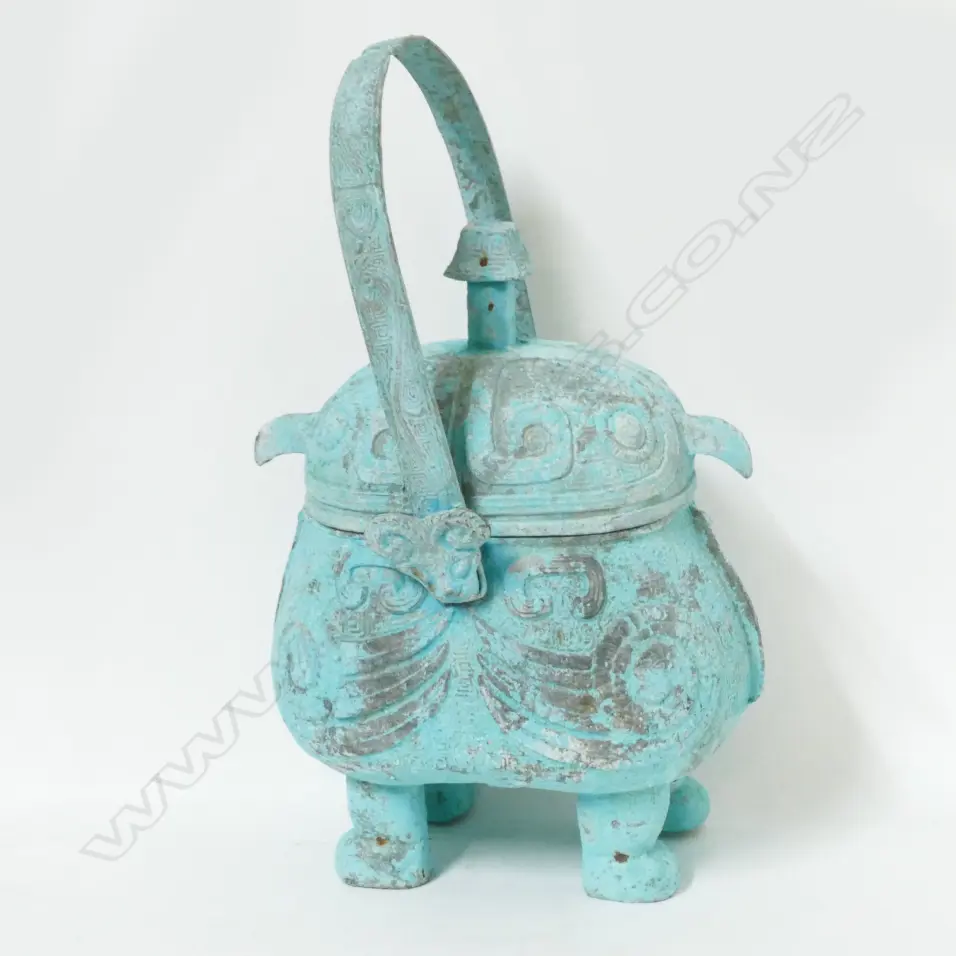 A Chinese bronze archaic style 'you' double owl wine vessel Image 1++