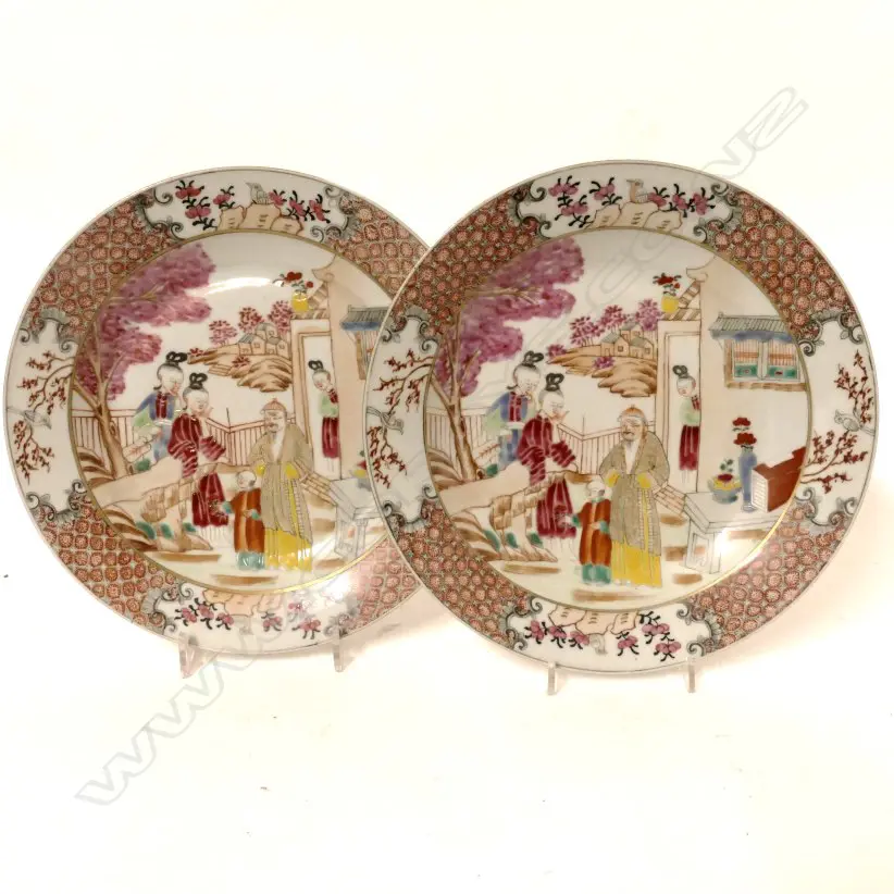 Two Chinese porcelain plates Image 1++