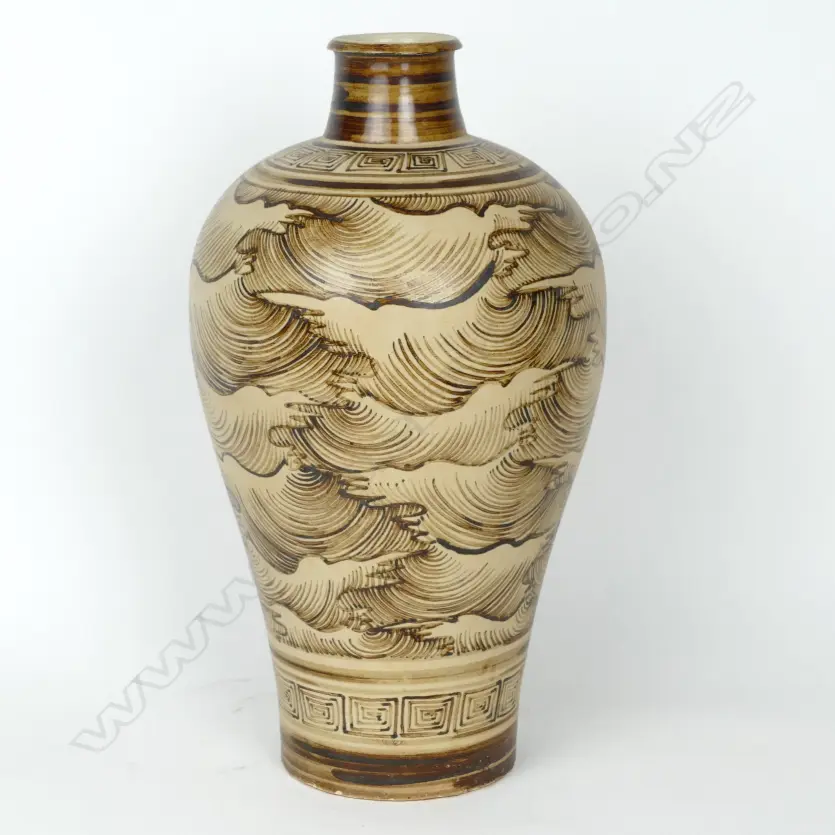 CHINESE CIZHOU VASE Image 1++