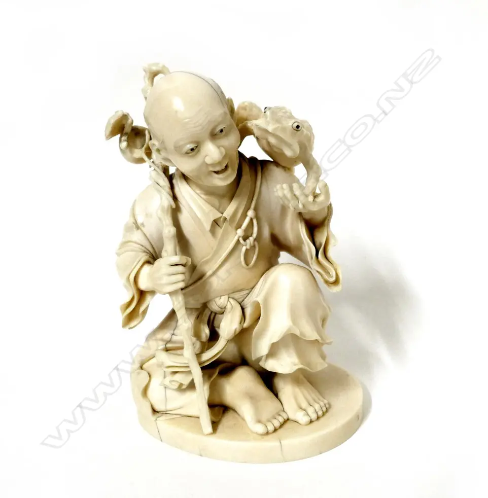 A fine Japanese carved ivory okimono Image 1++