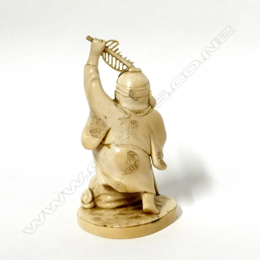A Japanese carved ivory figure of Ebisu Image 1++