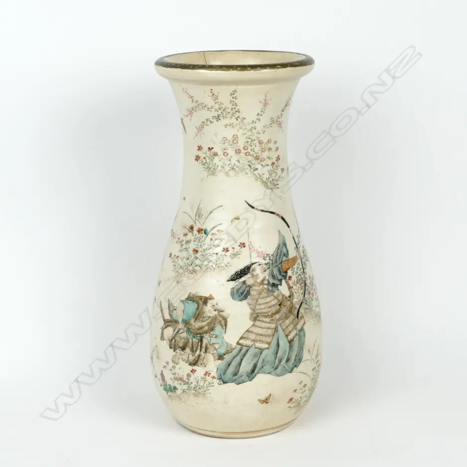 A Japanese Satsuma vase Image 1++