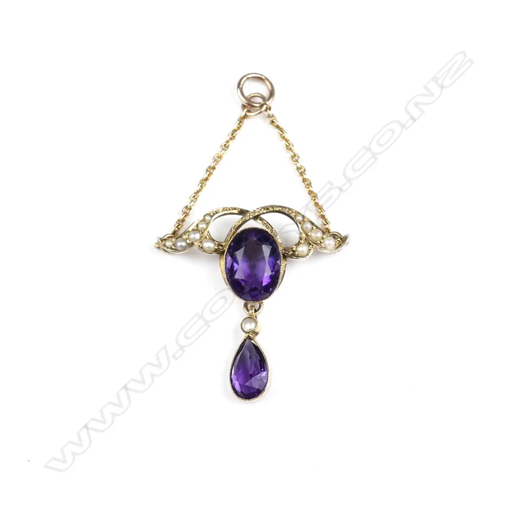 An Edwardian 9ct. yellow gold amethyst and seed pearl pendant Image 1++