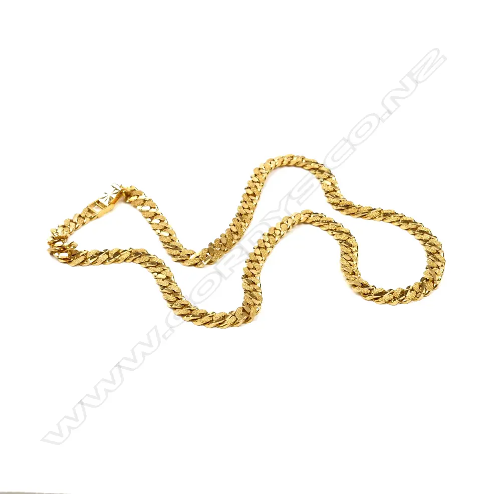 A 20ct. gold chain Image 1++