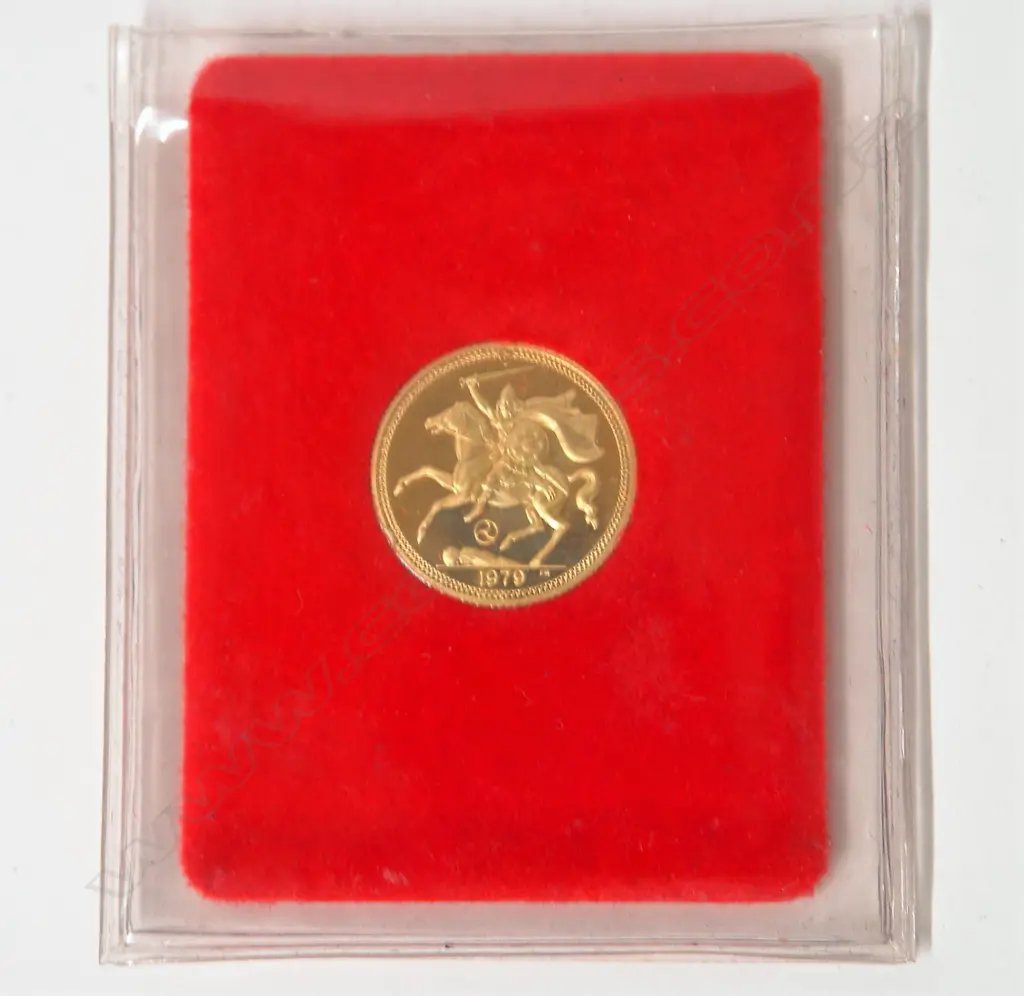 A 1979 Isle of Man gold half-sovereign proof coin Image 1++