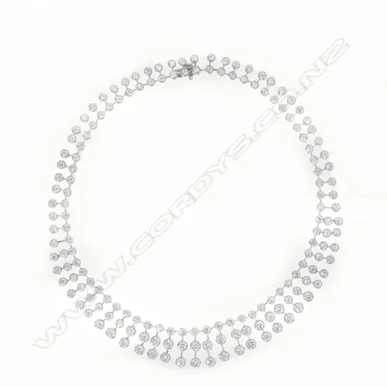 An elegant 18ct white gold necklace enchaîné set with 163 round brilliant cut diamonds