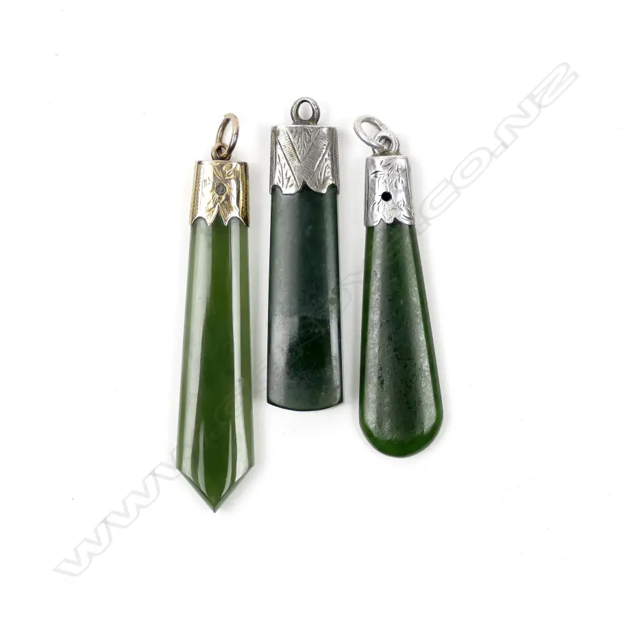 Three colonial pounamu pendants Image 1++