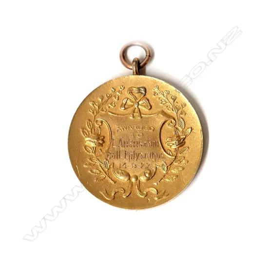 A historic 1927 large and heavy 9ct. gilded rose gold medallion awarded by the 'Hutt Valley Horticultural Society Inc.'