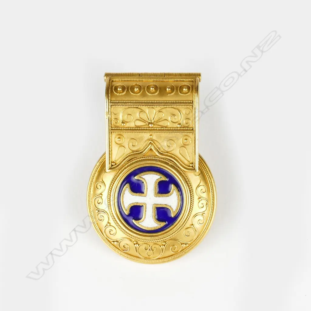 A Victorian 18ct. gold Etruscan style locket clip Image 1++