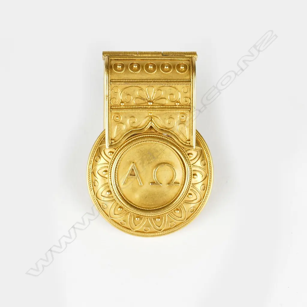 A Victorian 18ct. gold Etruscan style locket clip Image 1++