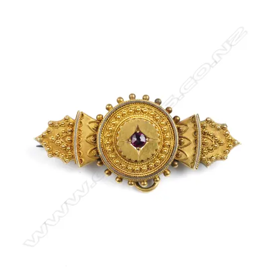 A Victorian 15ct. gilded yellow gold brooch