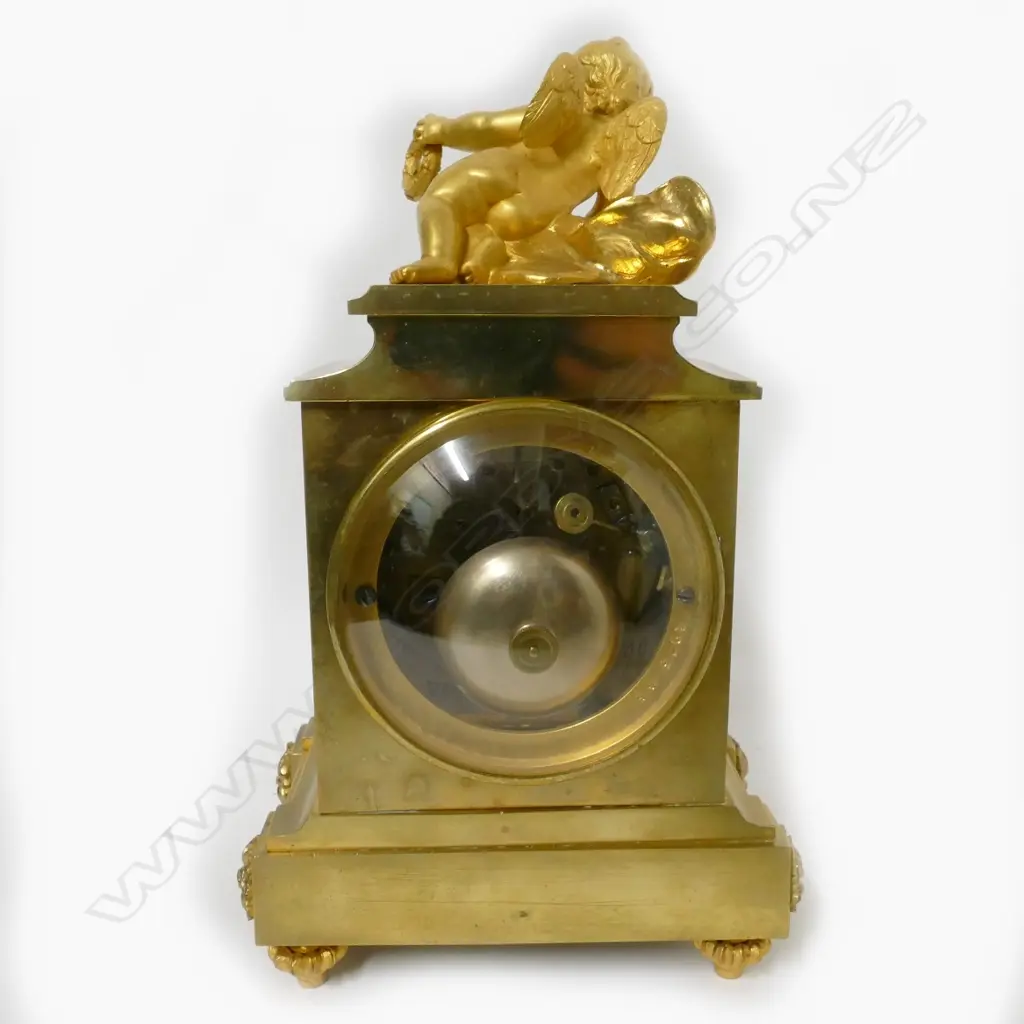 A French 19thC ormolu and polished bronze cased mantel clock Image 1++