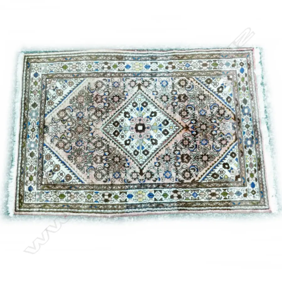 A small hand knotted Persian Hamadan rug Image 1++