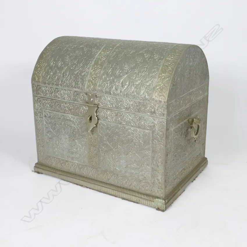 A decorative metal lined dome top casket shaped storage box Image 1++