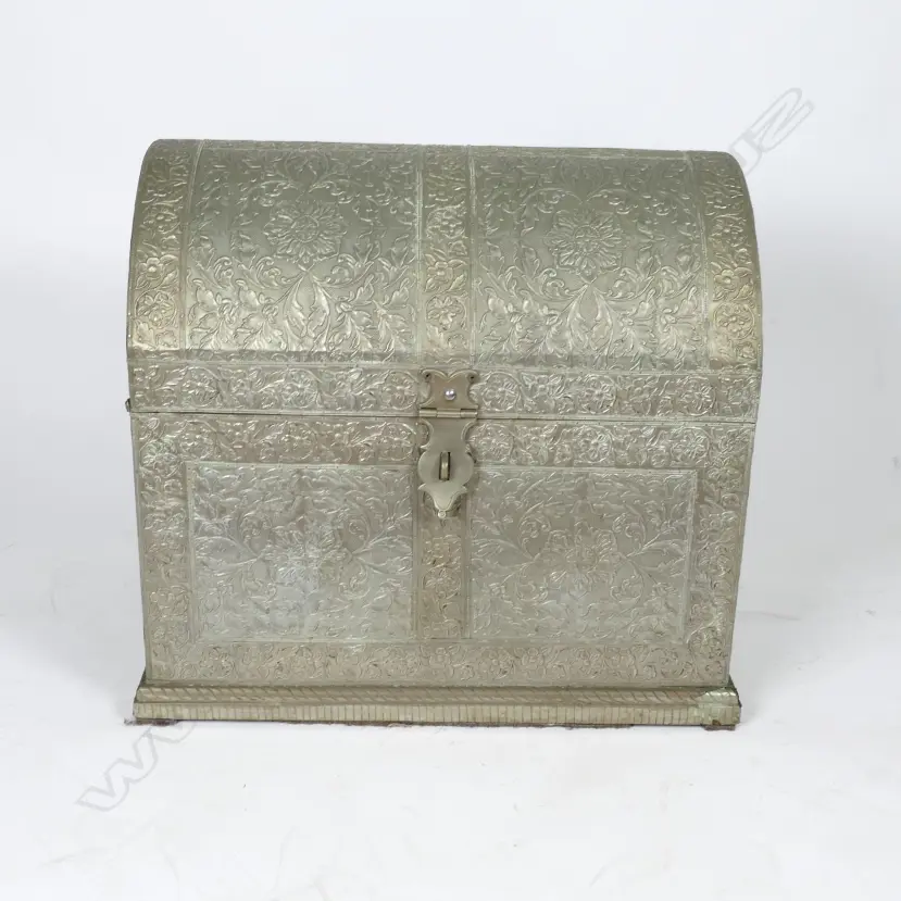 A decorative metal lined dome top casket shaped storage box Image 1++