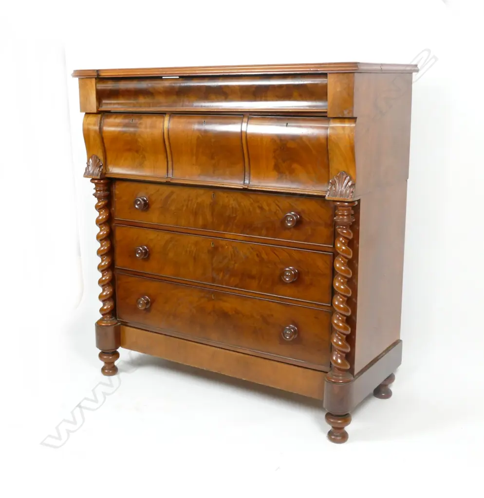 An impressive Victorian figured mahogany split Scotch chest Image 1++