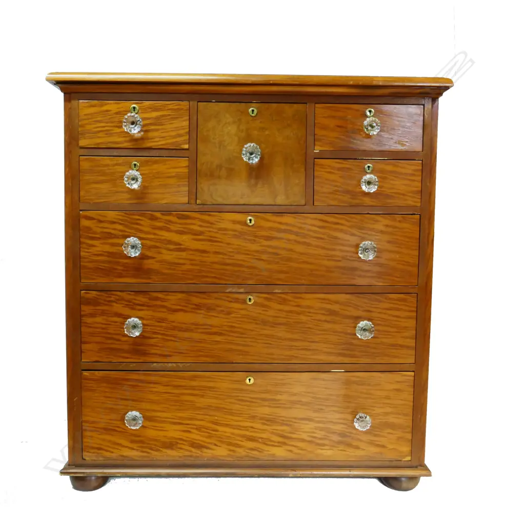 A N.Z. colonial mottled and plain kauri scotch chest Image 1++
