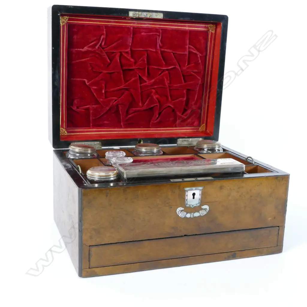 A Victorian walnut dressing case Image 1++