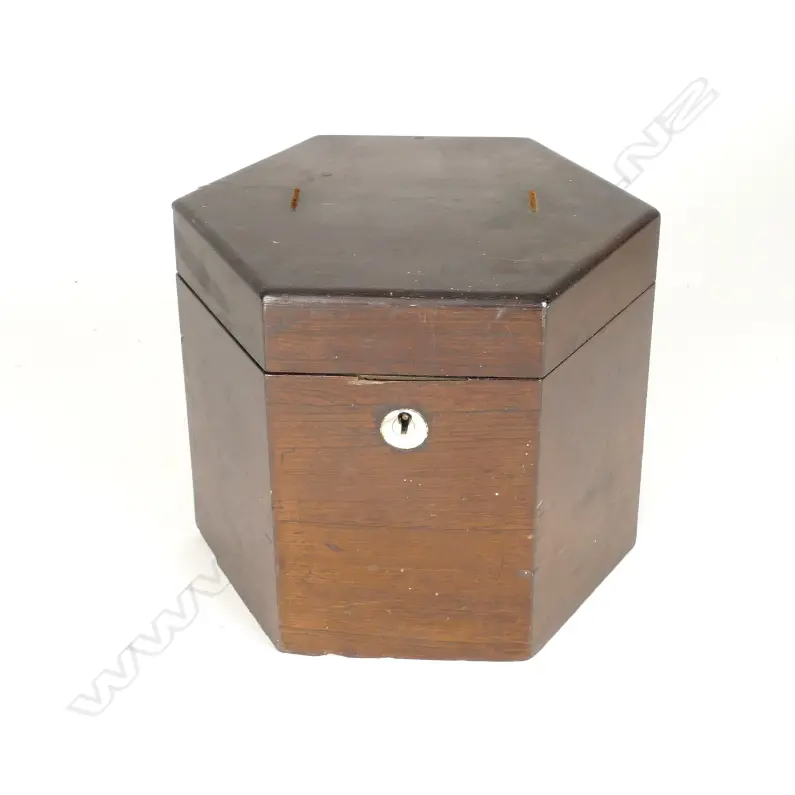 An antique concertina Image 1++