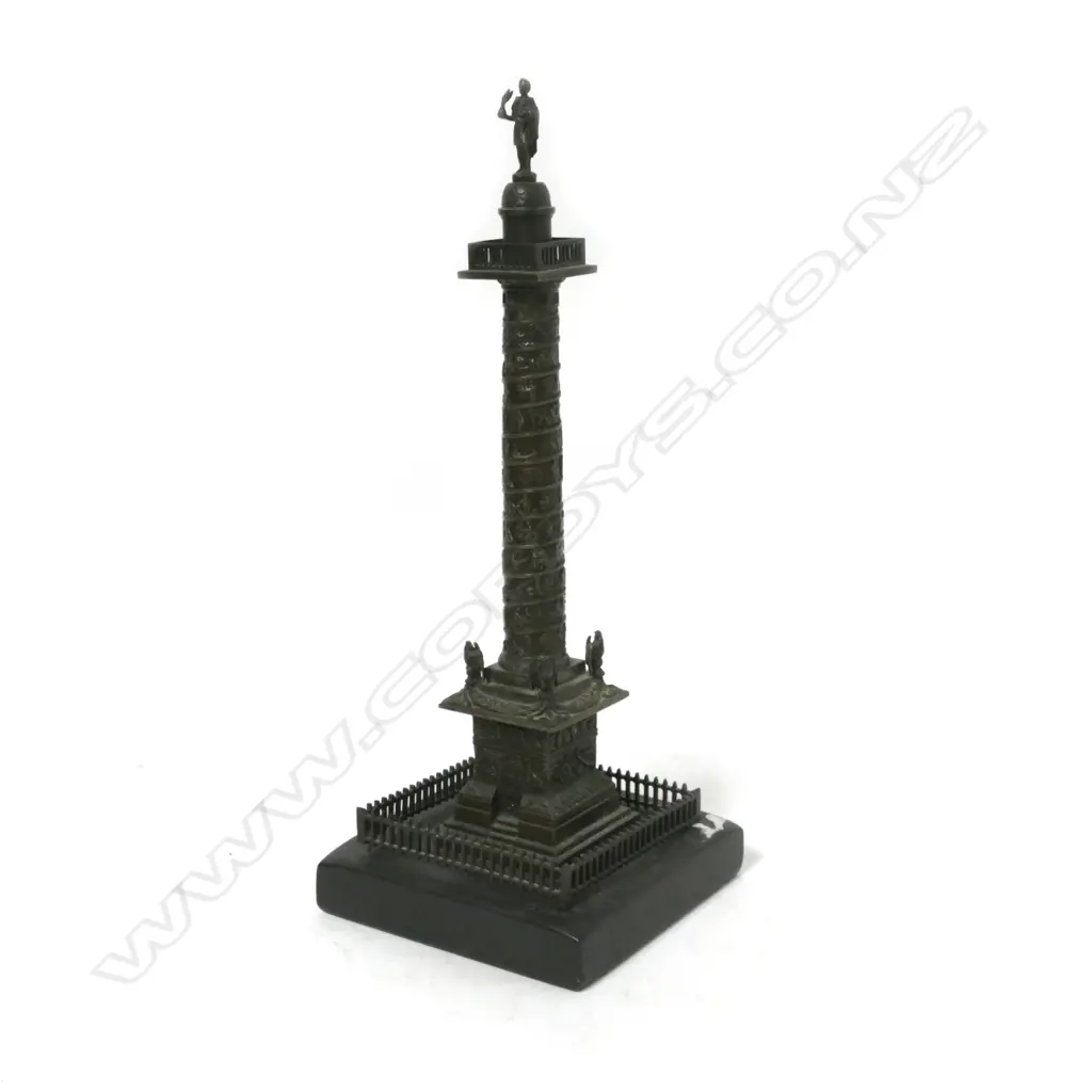 A bronze model of Tragan's Column Image 1++