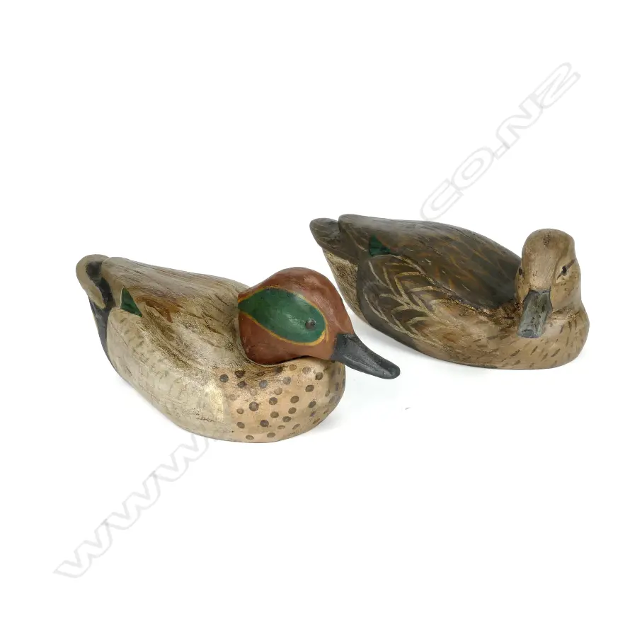 A pair of hand carved and painted wooden NZ green winged teal display decoys Image 1++