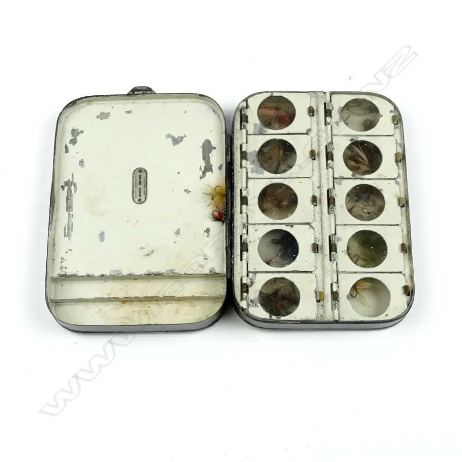 An Ogden Smith japanned metal fly box Image 1++
