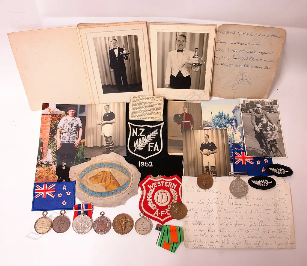 The medals and ephemera of Cliff Banham Image 1++