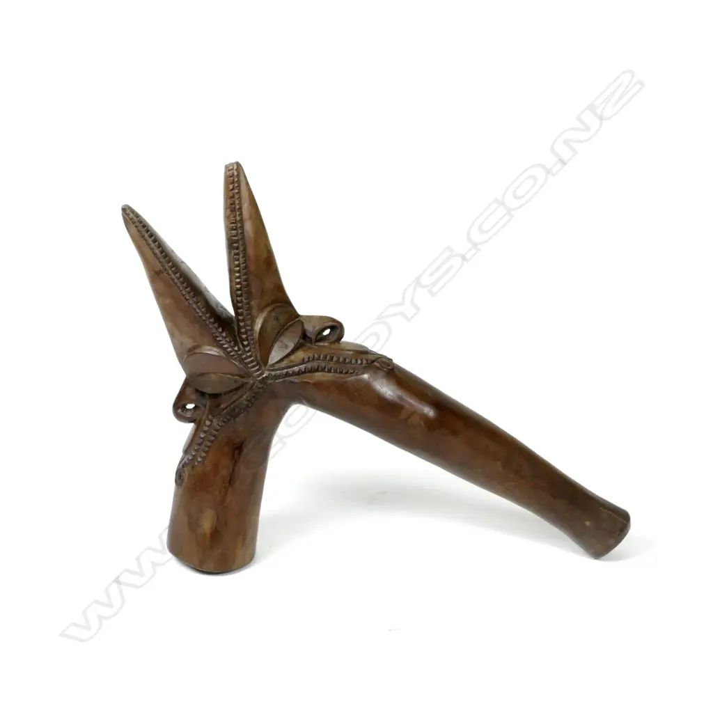 A large heavy Vanuatuan ceremonial pig killer Image 1++