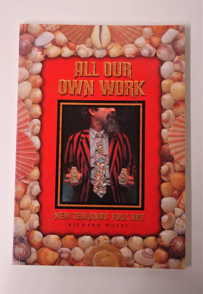 An early 20thC Maori carved folk art warrior Image 1++