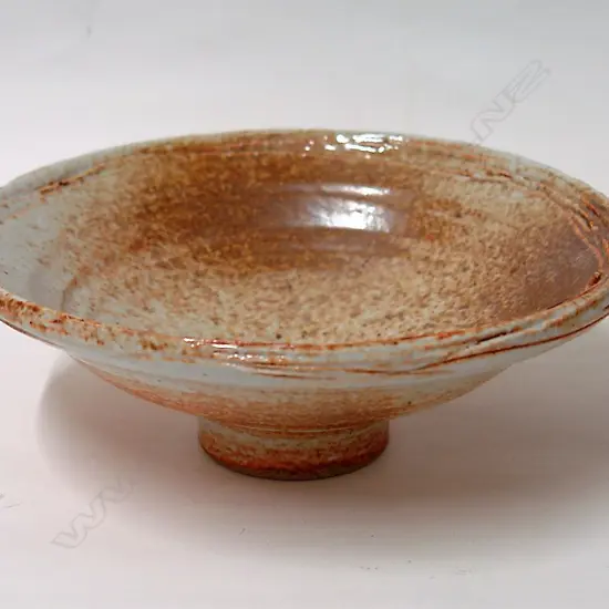 Mirek Smisek shino glazed flared bowl