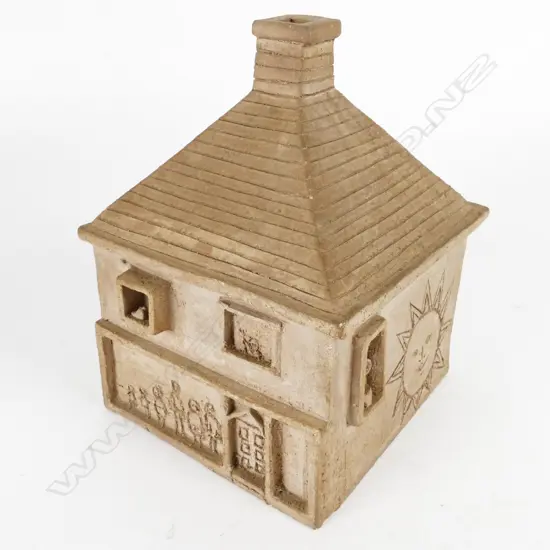 A Ann Wynn Reeves (Ann Clark) pottery house