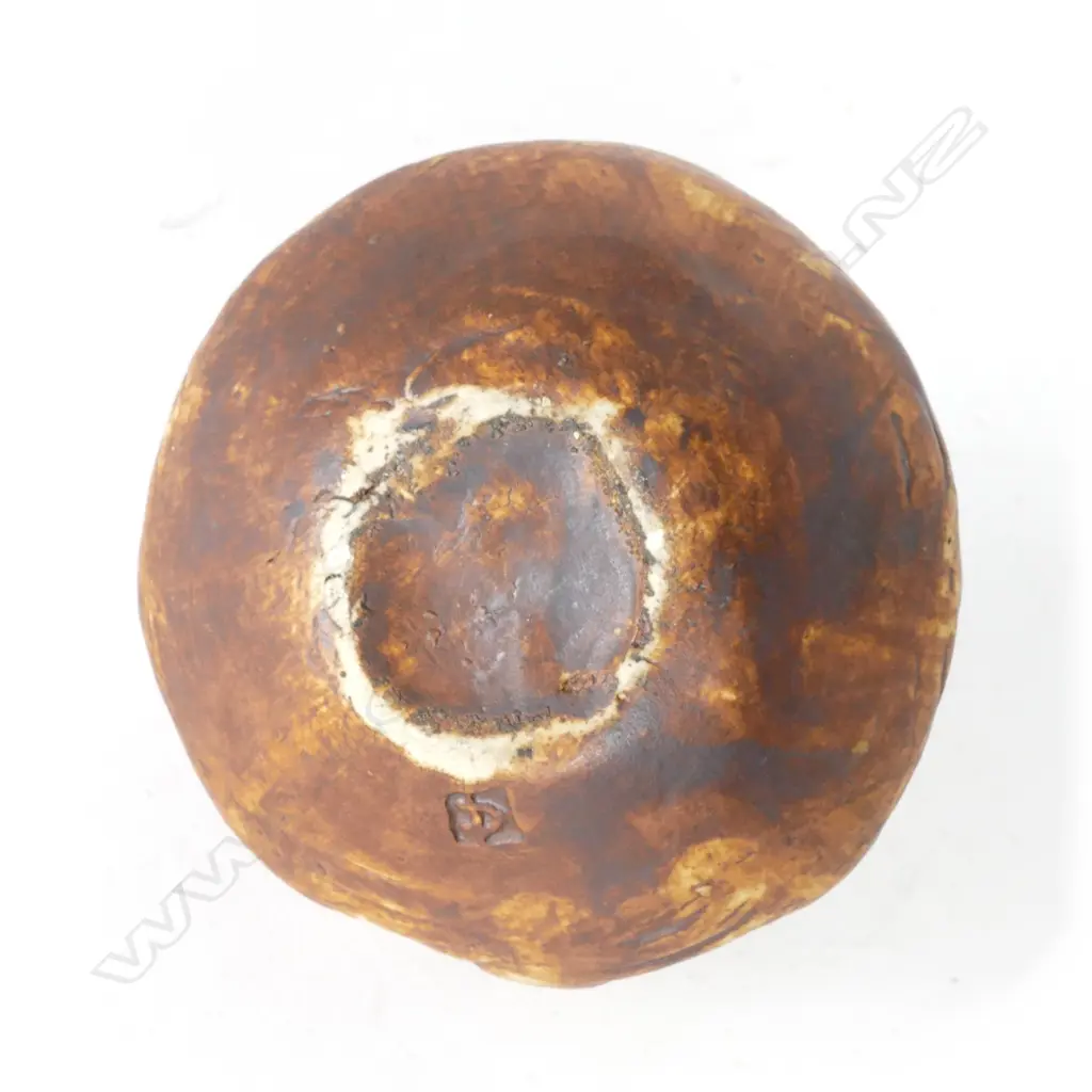 A Len Castle Twig Vase (Grass Pot or Sedge Pot) Image 1++