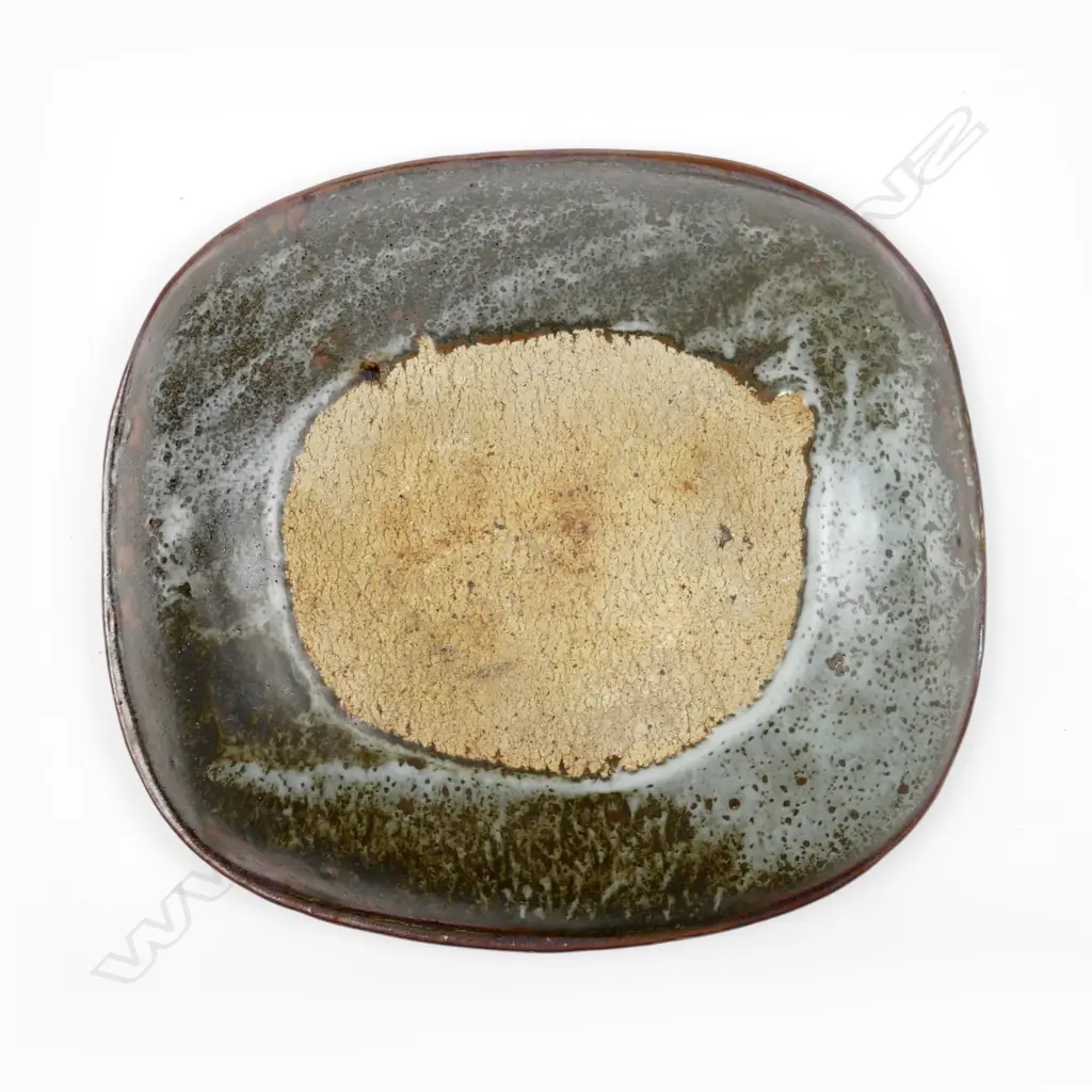 A Len Castle press moulded dish Image 1++